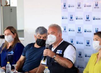 Covid-19: ministro da Saúde pede que se reforce cuidados na vacinação