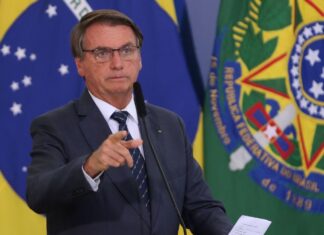 Brasil pode rebaixar pandemia de covid-19 para endemia, diz presidente