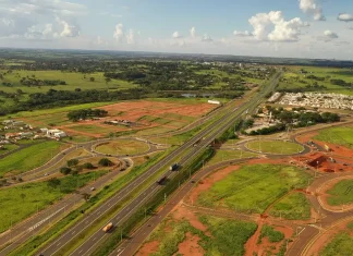 BNDES prevê até R$ 30 bilhões para concessões de rodovias em 2025