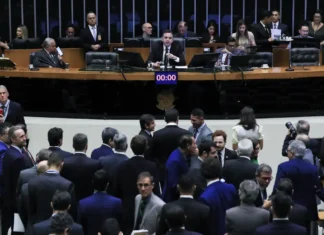 Votação de vetos às leis da saidinha e defesa da democracia é adiada