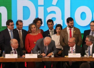 Lula sanciona taxação de compras internacionais de até 50 dólares