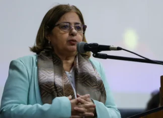 Ministra das Mulheres propõe igualdade salarial para homens e mulheres