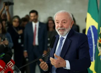 Vamos baixar o custo de vida, afirma Lula