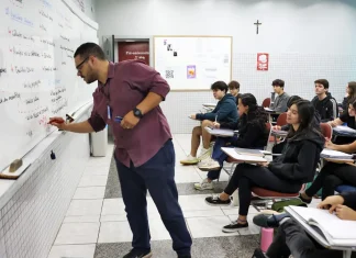 Enem 2024: MEC divulga gabaritos oficiais e cadernos de questões