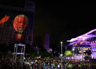 Lula promete zerar fome no país até fim do mandato