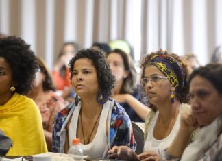 Estudo mostra que pandemia piorou cenário de emprego para as negras