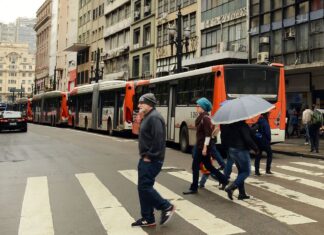 Decreto regulamenta gratuidade no transporte público para idosos em SP