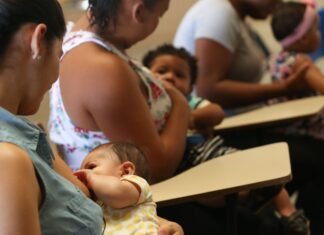 Desigualdade de gênero sobrecarrega mulheres no trabalho de cuidar