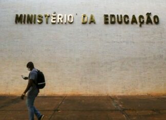 Ministro do TCU abre inspeção sobre supostos desvios no MEC