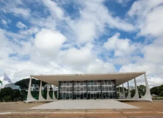 Supremo retoma nesta quarta julgamento sobre licença-paternidade
