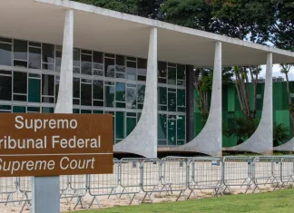 Moraes cobra R$ 10 milhões de multa para liberar retorno de X