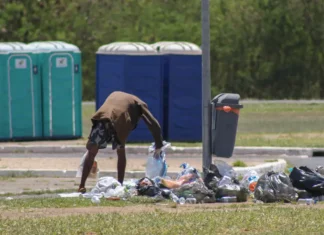 Governo cria pontos de higiene para população em situação de rua