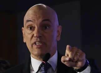 Moraes manda Rumble indicar representante legal no Brasil