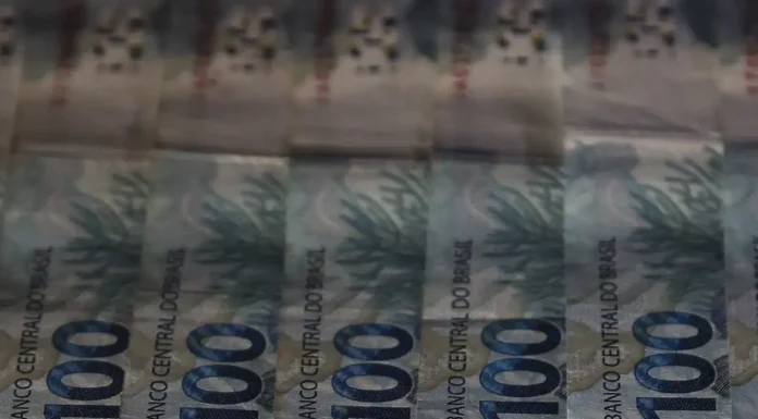Reforma tributária entra em fase de testes em 2026