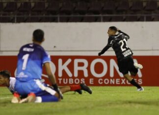 Copinha: Corinthians arranca vitória para permanecer 100%