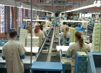Juros e conflitos impedem queda de Índice de Incerteza Econômica