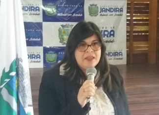 JANDIRA: Em coletiva de imprensa a Secretária de Educação, Ana Paula, fala sobre os bons resultados obtidos