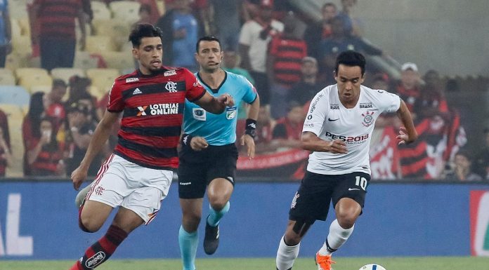 Corinthians arranca empate no Maracanã