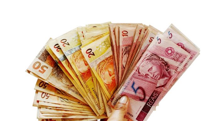 Candidatos inelegíveis terão de devolver recursos públicos de campanha