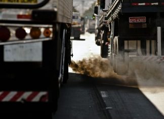 Preço médio do diesel tem reajuste de 2,8% e passa a R$ 2,36 por litro