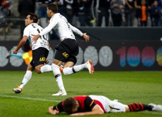 Timão bate o Sport na Arena