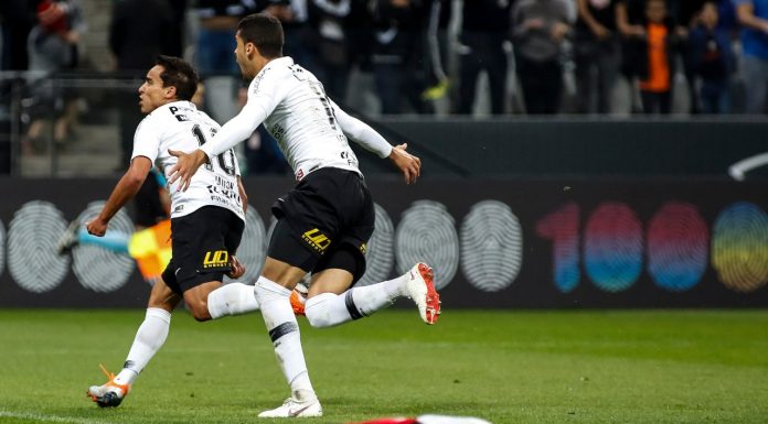 Timão bate o Sport na Arena