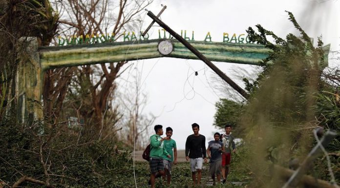 Tufão Mangkhut matou pelo menos 74 pessoas nas Filipinas