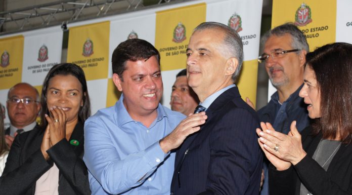 Governador Márcio França e prefeito Marcos Neves participam de aula aberta do Jepoe