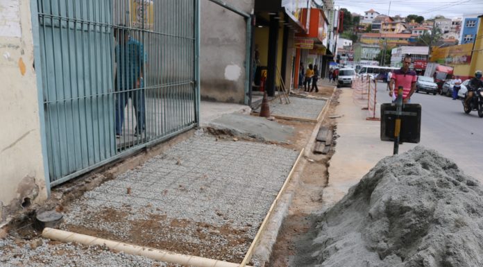 Prefeitura inicia revitalização de calçadas, guias e sarjetas