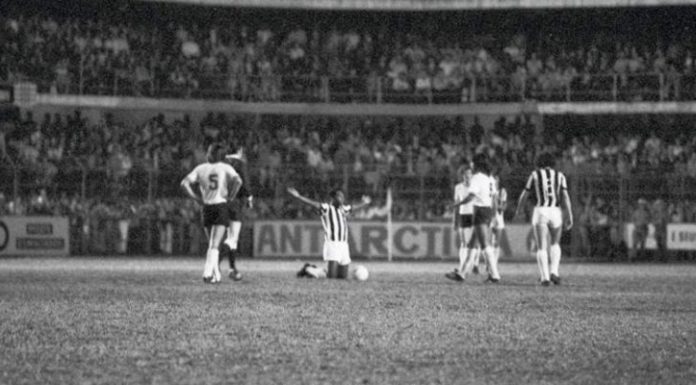Memória: Após 1116 partidas, Rei Pelé se despedia oficialmente do Santos FC