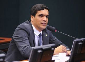 Cabo Daciolo pede ao TSE anulação da votação do 1º turno