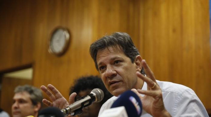 Apoio a Haddad reúne 69 torcidas organizadas e líderes religiosos