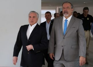 Jungmann critica quem coloca em dúvida o sistema eleitoral brasileiro
