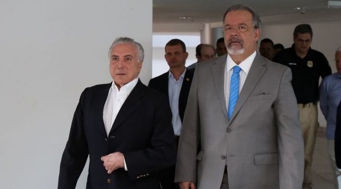 Jungmann critica quem coloca em dúvida o sistema eleitoral brasileiro