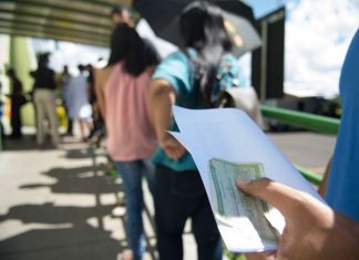 Partidos se reúnem para decidir posição no segundo turno