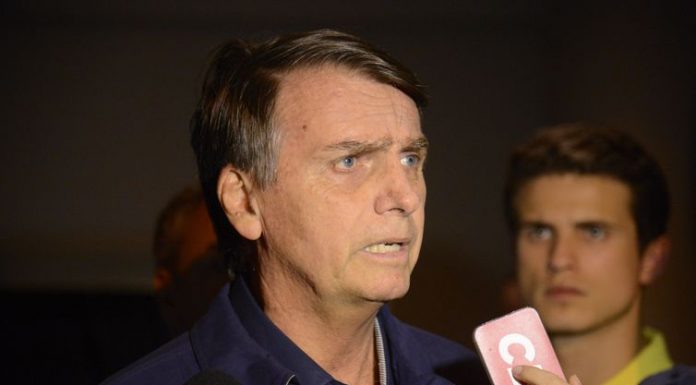 Terceira cirurgia de Bolsonaro deverá restabelecer trânsito intestinal