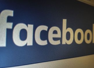 Facebook derruba rede de páginas e perfis a favor de Bolsonaro