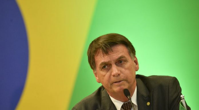 Bolsonaro diz que soberania e leis do Brasil devem ser respeitadas
