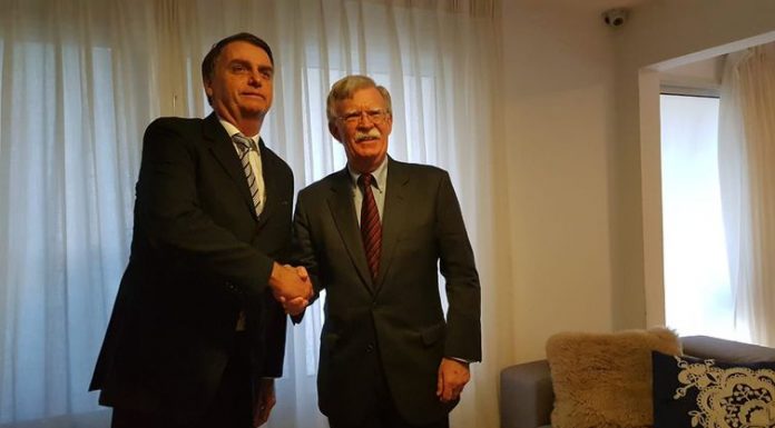 Bolsonaro se reúne com assessor de Segurança Nacional dos EUA
