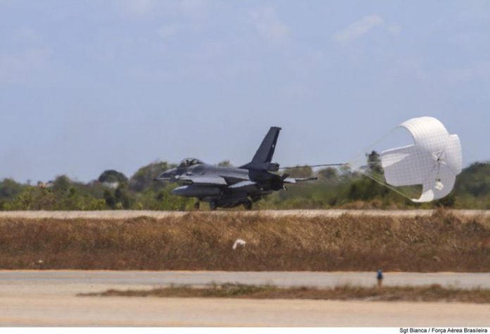 Brasil e 12 países fazem treinamento militar em Natal