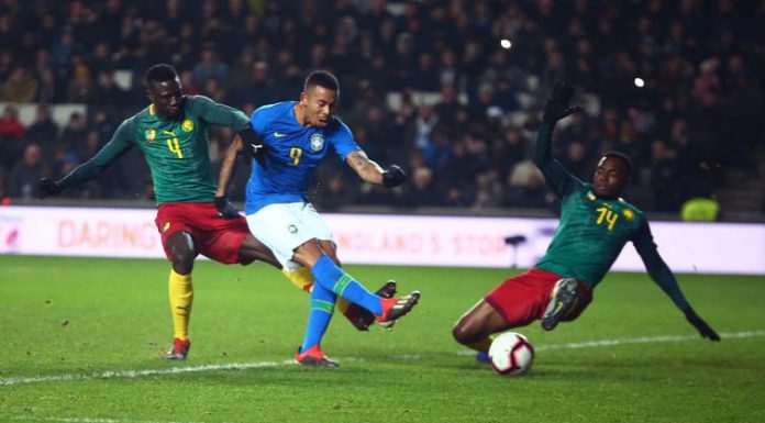 Brasil encerra o ano com vitória sobre Camarões por 1 a 0