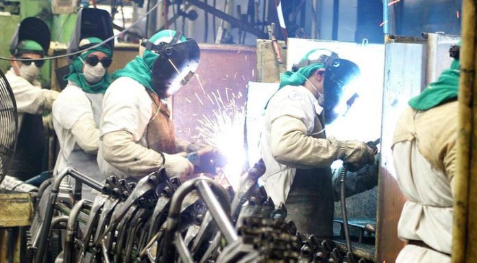 Indústria registrou estagnação no primeiro semestre, aponta CNI