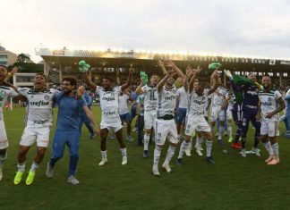 Festa do 10º título do Palmeiras só terminou na madrugada