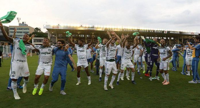 Festa do 10º título do Palmeiras só terminou na madrugada
