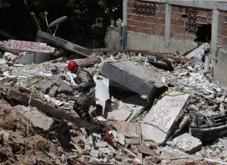 Sobe para 15 o número de mortes em desabamento de morro em Niterói