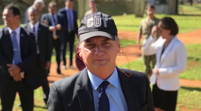 Bolsonaro diz que “pode sair fora” do Acordo de Paris