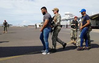Chefe do tráfico no Rio é expulso do Paraguai e trazido para o Brasil