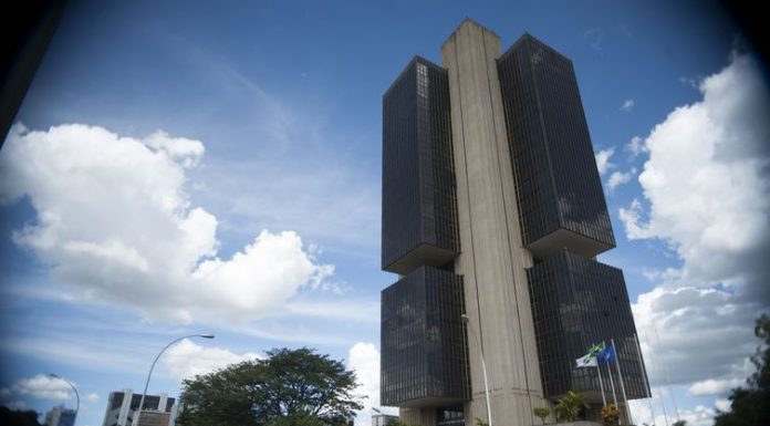 Copom realiza última reunião do ano, com expectativa de manter Selic