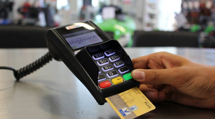 Valor Mínimo de Compras no Cartão é Proibido
