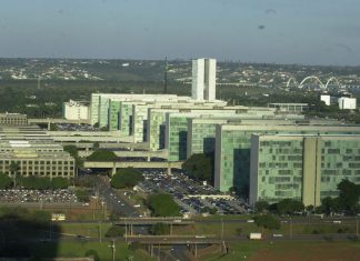 Tesouro quita R$ 4,82 bi de estados e municípios inadimplentes em 2018